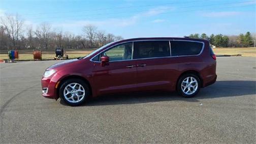 2020 Chrysler Pacifica Touring