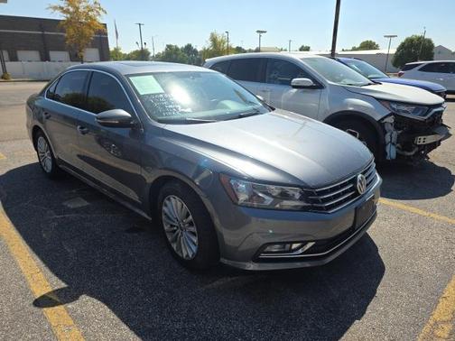 2016 Volkswagen Passat 1.8T SE
