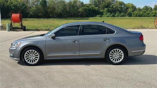 2016 Volkswagen Passat 1.8T SE
