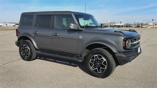 2023 Ford Bronco Outer Banks