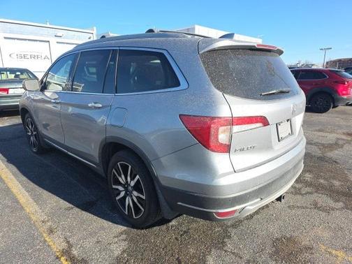 2021 Honda Pilot Touring 8-Passenger