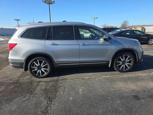 2021 Honda Pilot Touring 8-Passenger