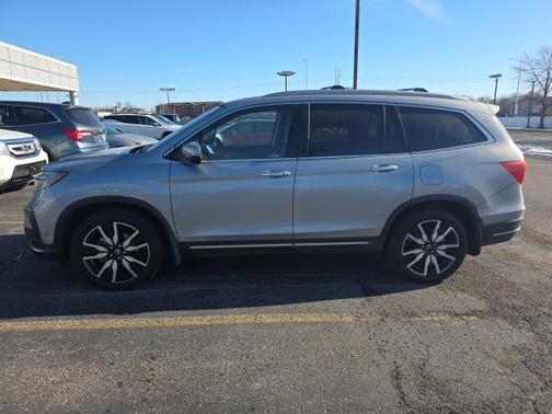 2021 Honda Pilot Touring 8-Passenger