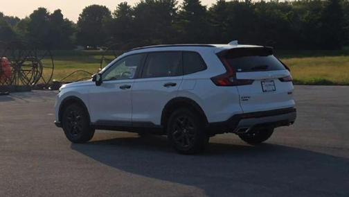 Platinum White Pearl 2026 Honda CR-V Hybrid TrailSport AWD