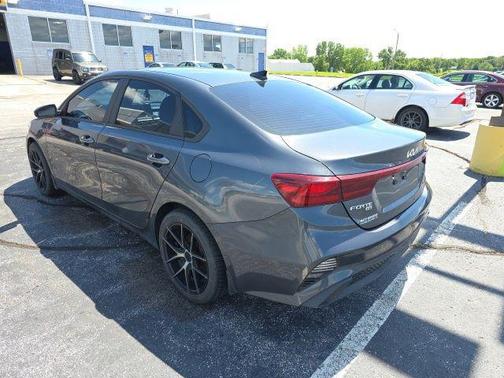 Gravity Gray 2023 Kia Forte LX