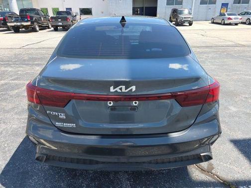 Gravity Gray 2023 Kia Forte LX