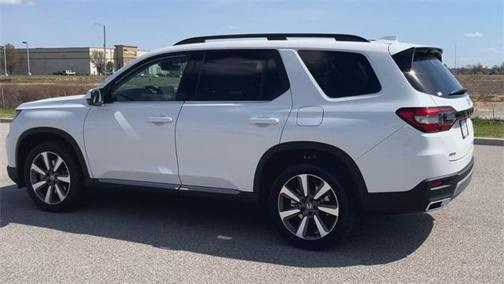 2025 Honda Pilot Touring 8-Passenger