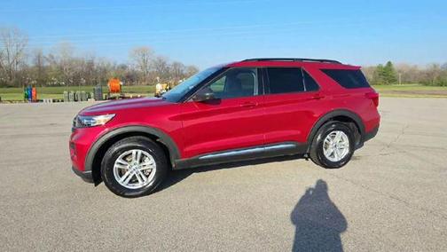 RAPID RED MET TINTED CC 2022 Ford Explorer XLT