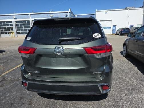 2017 Toyota Highlander Limited