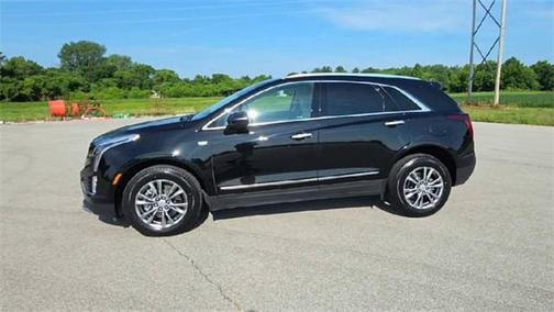 2022 Cadillac XT5 Premium Luxury