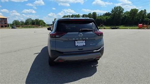 2022 Nissan Rogue SL