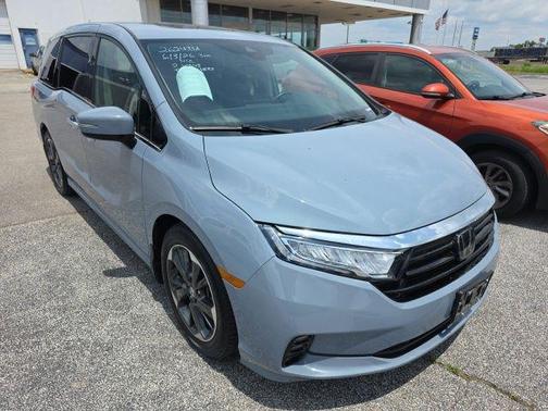Sonic Gray Pearl 2024 Honda Odyssey Elite