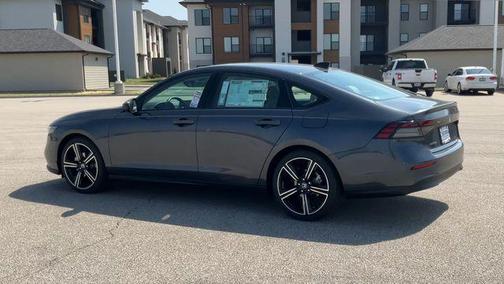 Meteorite Gray Metallic 2026 Honda Accord SE