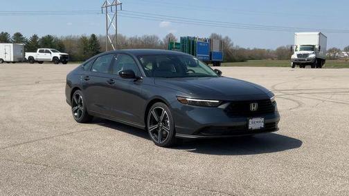 Meteorite Gray Metallic 2026 Honda Accord SE