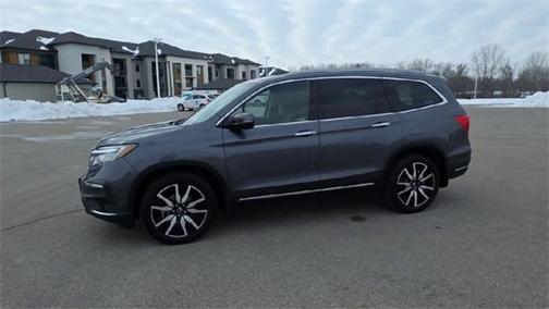 2022 Honda Pilot Touring 8-Passenger