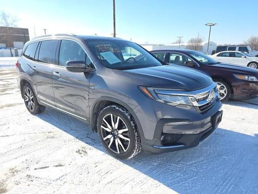 2022 Honda Pilot Touring 8-Passenger