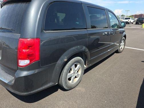 Dark Charcoal Pearlcoat 2012 Dodge Grand Caravan SXT