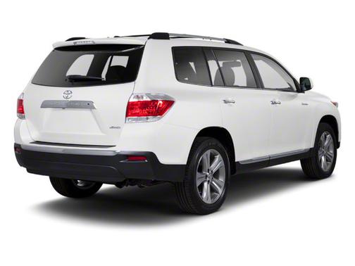 Blizzard Pearl 2013 Toyota Highlander SE