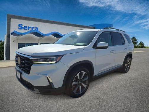 +wy 2025 Honda Pilot Touring 8-Passenger