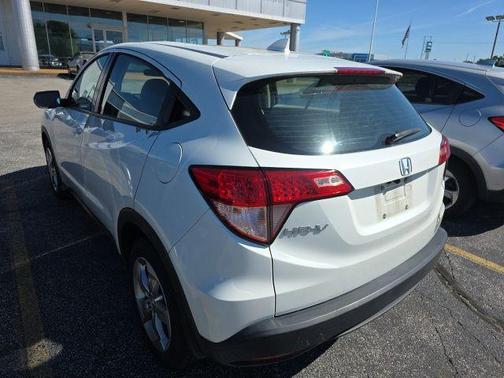 White Orchid Pearl 2016 Honda HR-V LX
