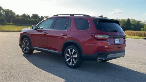 2025 Honda Pilot Touring 8-Passenger