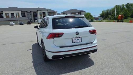 Pure White 2023 Volkswagen Tiguan 2.0T SE R-Line Black