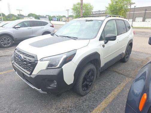 Crystal White Pearl 2023 Subaru Forester Wilderness