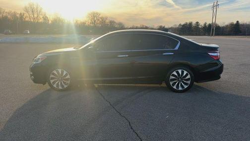 Bx 2017 Honda Accord Hybrid EX-L