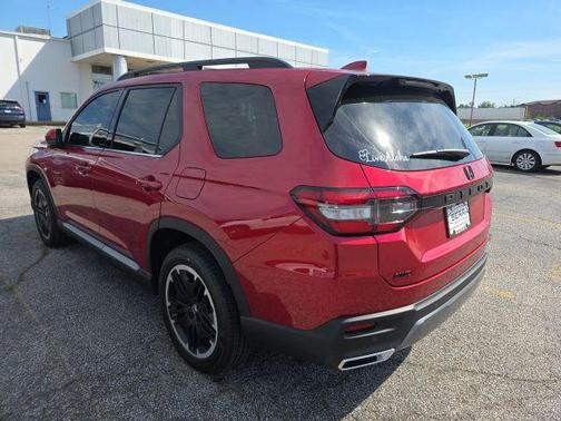 R-580m 2026 Honda Pilot Touring 8-Passenger
