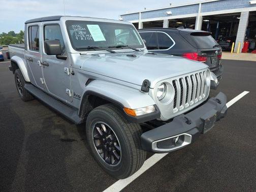 Silver Zynith Clearcoat 2022 Jeep Gladiator Overland