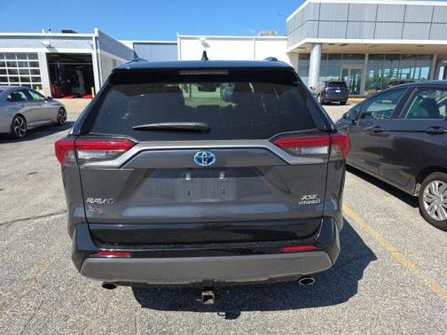 2020 Toyota RAV4 Hybrid SE