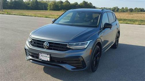 2023 Volkswagen Tiguan 2.0T SE R-Line Black