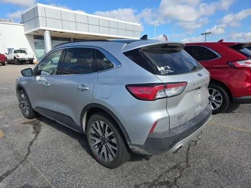 2020 Ford Escape Titanium