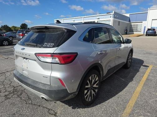 2020 Ford Escape Titanium