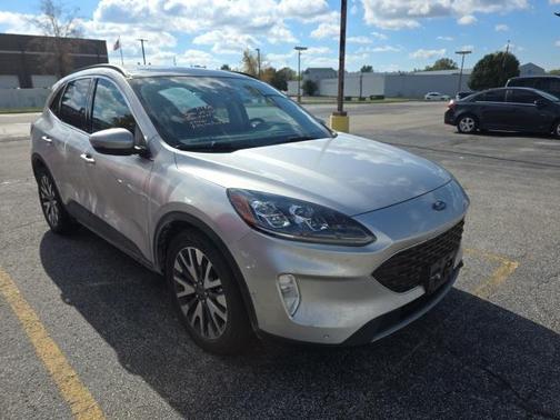 2020 Ford Escape Titanium