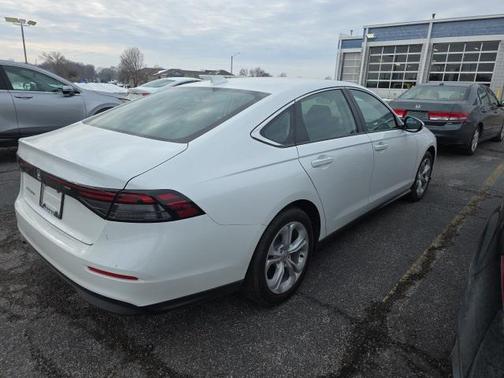 2025 Honda Accord LX 1.5T