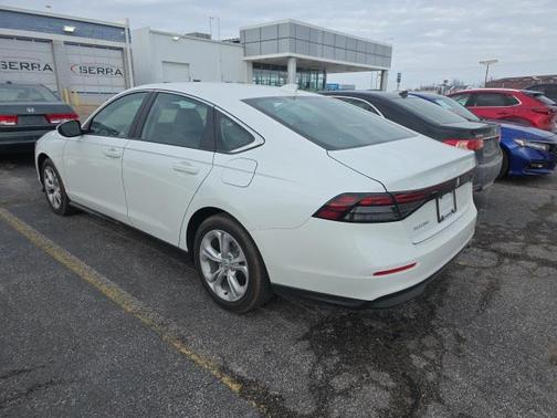 2025 Honda Accord LX 1.5T