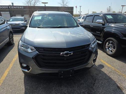 2021 Chevrolet Traverse LT Cloth