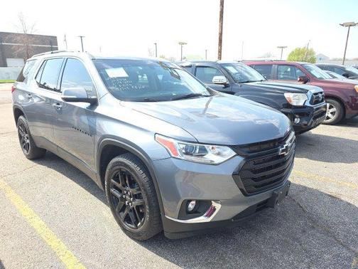 2021 Chevrolet Traverse LT Cloth