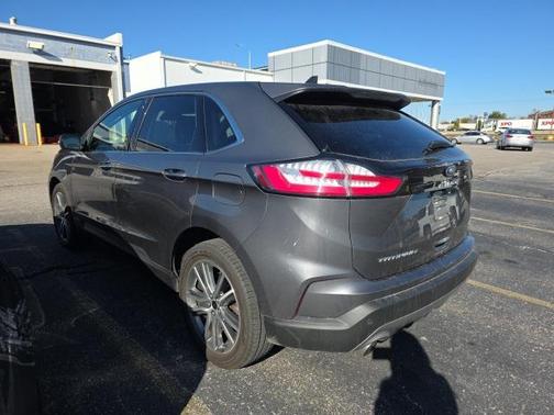 2023 Ford Edge Titanium