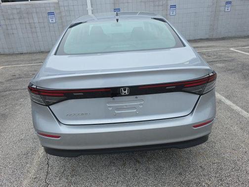 Lunar Silver Metallic 2023 Honda Accord LX 1.5T