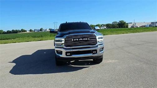 2022 RAM 2500 Laramie Crew Cab 4x4 6'4' Box