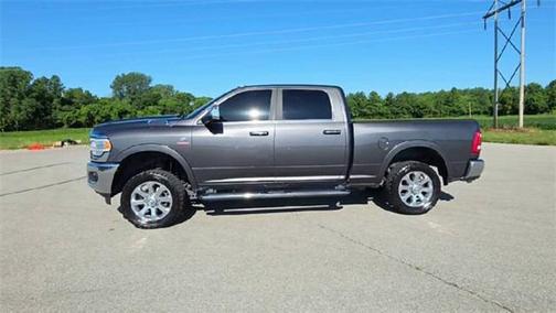 2022 RAM 2500 Laramie Crew Cab 4x4 6'4' Box