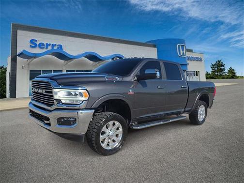 2022 RAM 2500 Laramie Crew Cab 4x4 6'4' Box