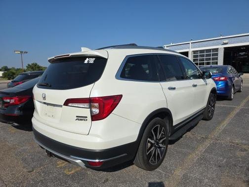 2019 Honda Pilot Touring 8-Passenger