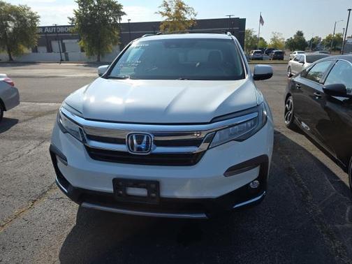 2019 Honda Pilot Touring 8-Passenger