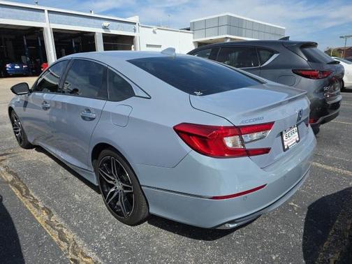 2022 Honda Accord Hybrid Touring
