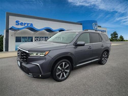 2025 Honda Pilot Touring 8-Passenger