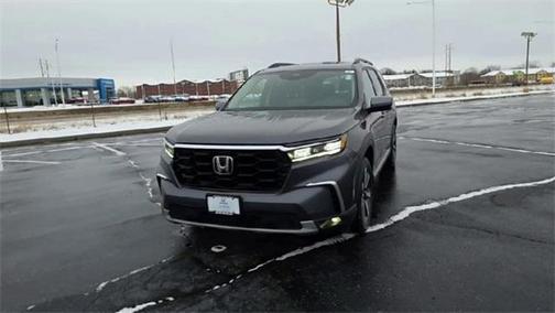 2025 Honda Pilot Touring 8-Passenger