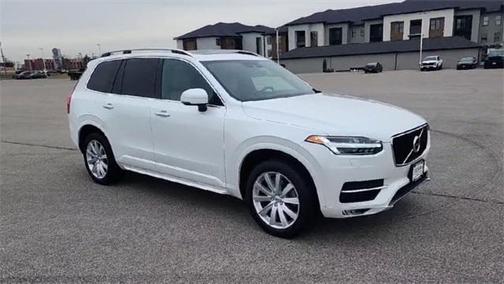 2018 Volvo XC90 T6 Momentum